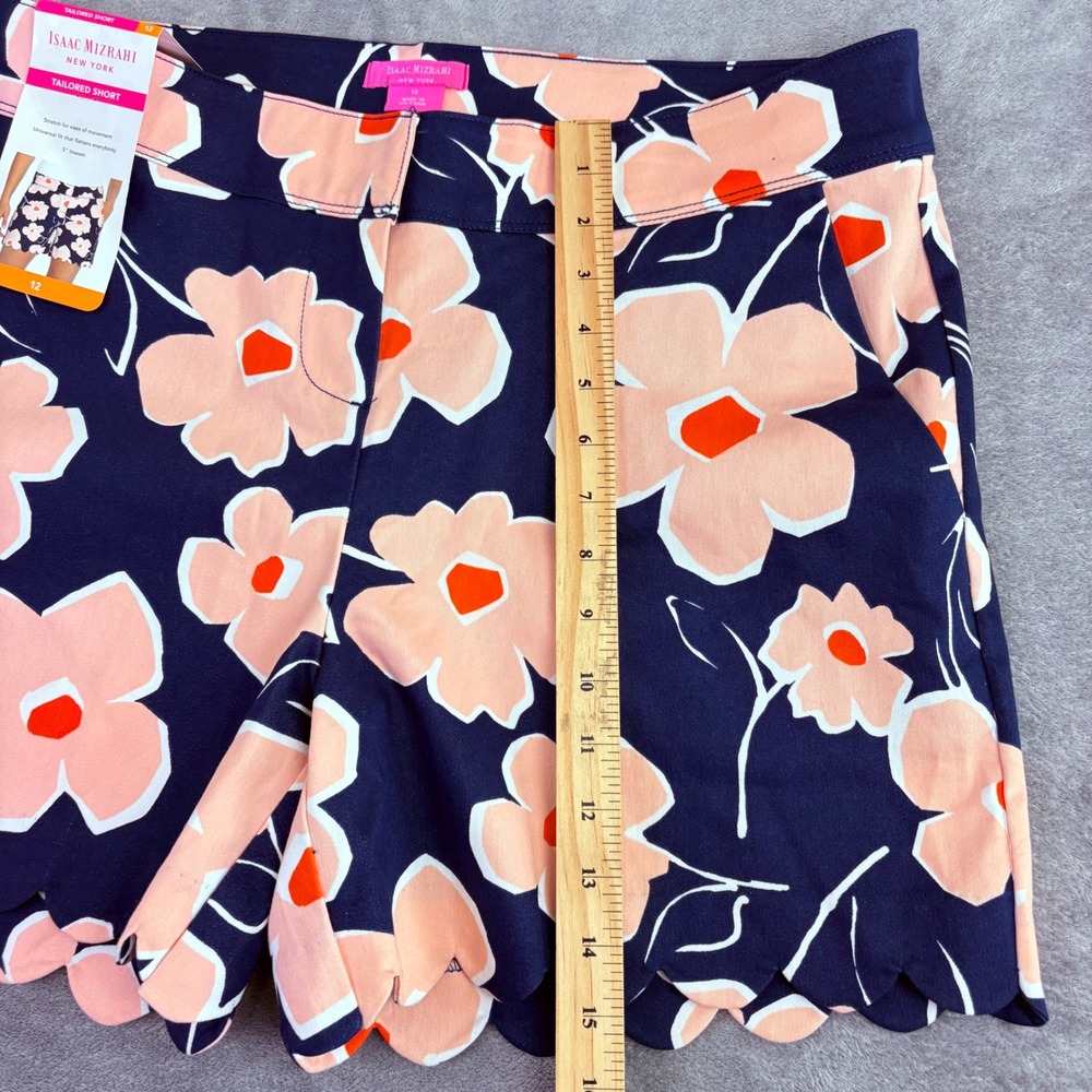 Isaac Mizrahi Womens 12 Navy Floral Scalloped Hem Tailored Shorts Summer Mod NWT - Picture 9 of 11